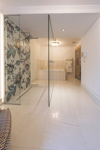 Bathroom 5, Palace Art Hotel Pezinok, Pezinok