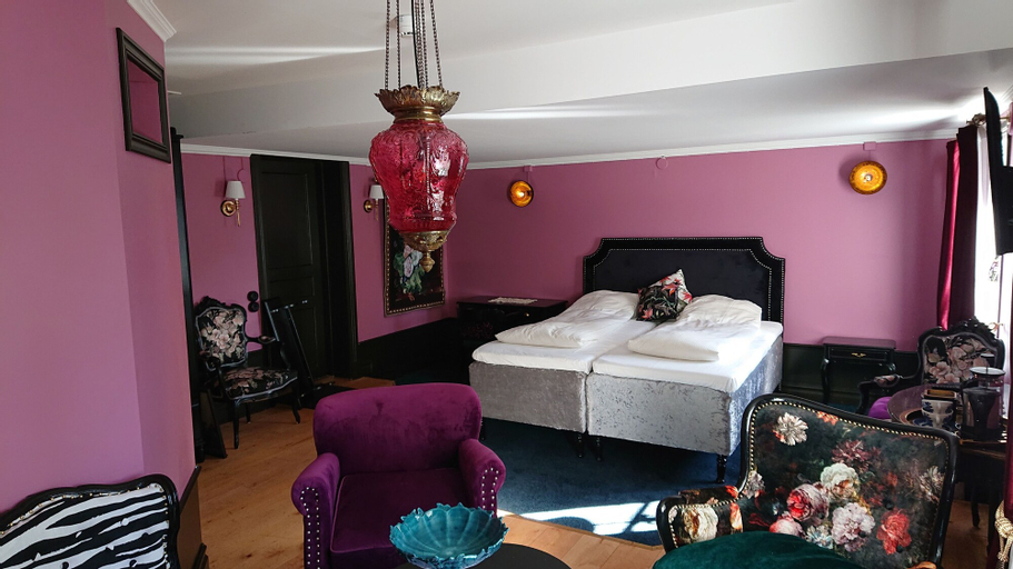 Garvaregården B&B and Hotel - Pensionat Sundsgården, Askersund