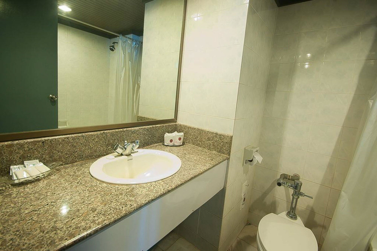 Bathroom, Grand Plaza Hotel Hat Yai, Hat Yai