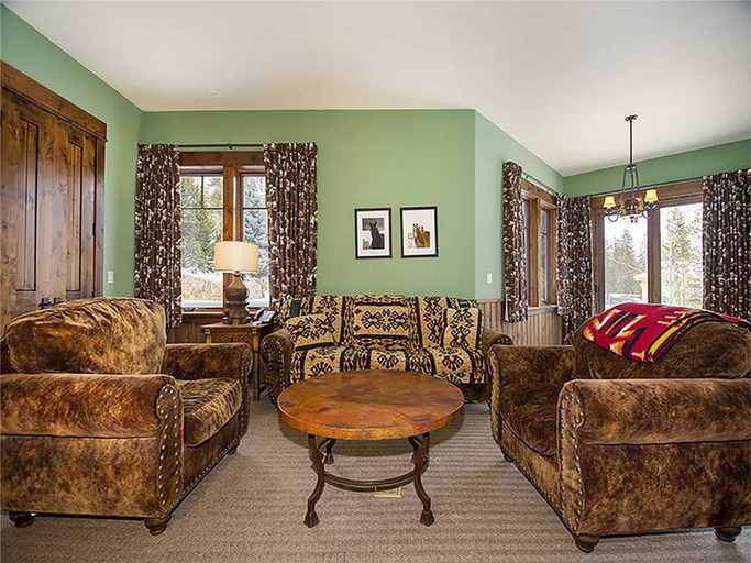 Public Area 3, Pole Creek Golf Home by Stay Winter Park, Grand