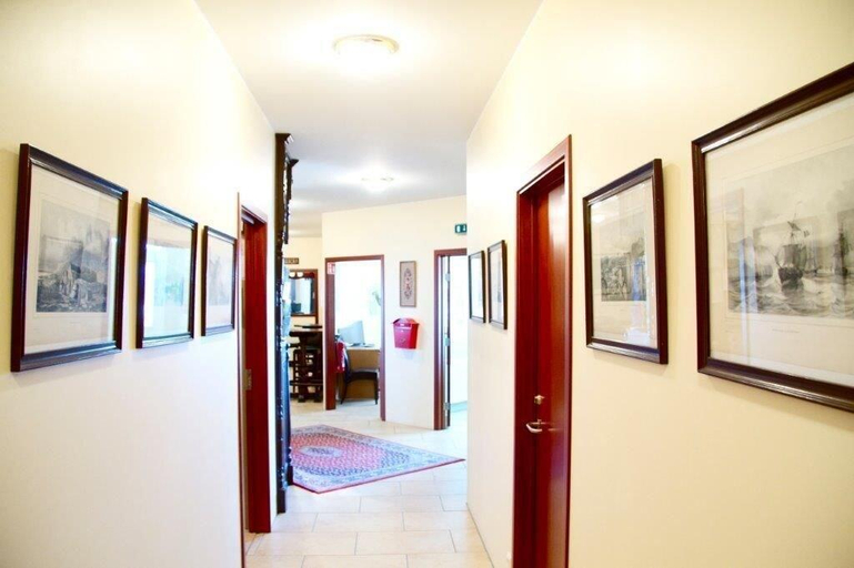 Public Area 2, Hotel Vogar, Vatnsleysustrandarhreppur