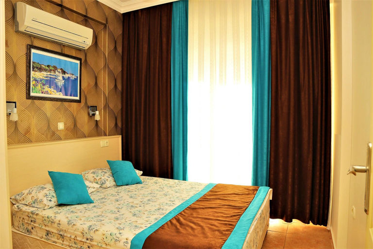 Bedroom 4, Villa Dolunay Apart Hotel, Ortaca