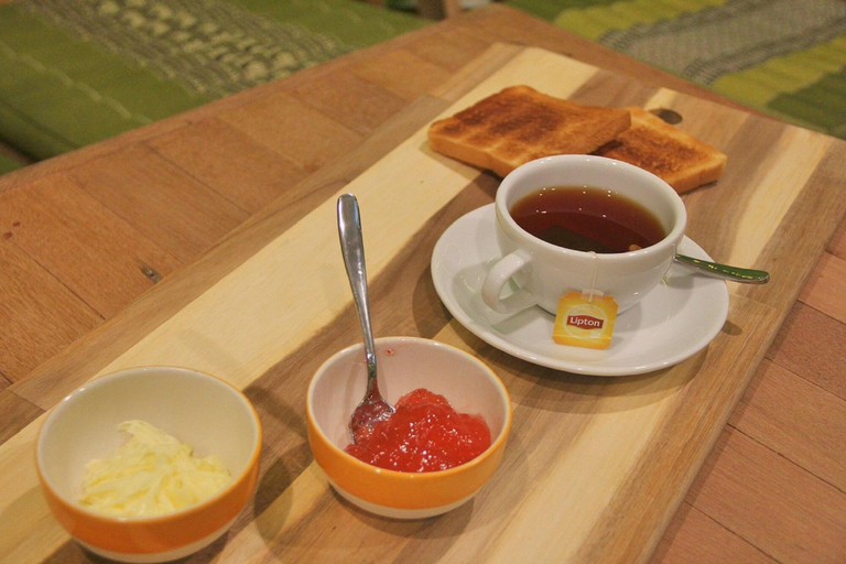 Food & Drinks 3, The Twins Hostel, Phra Nakhon