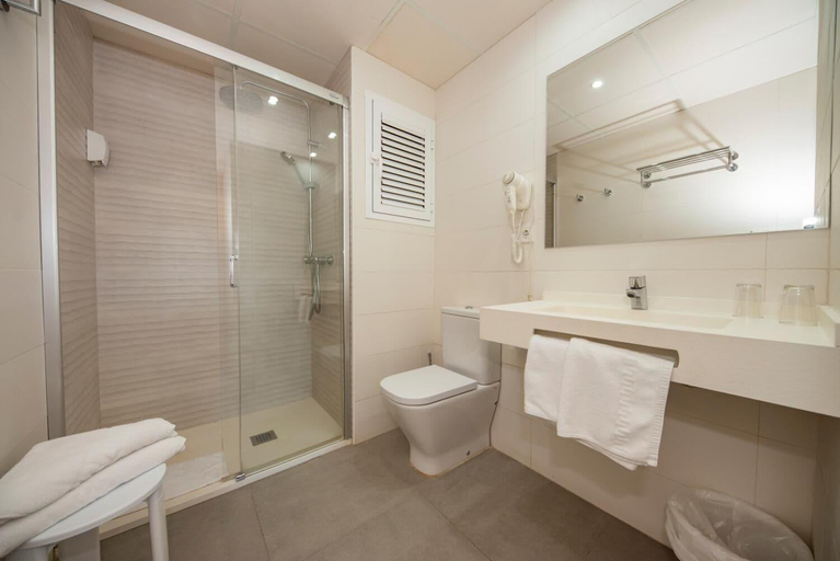 Bathroom 4, Hostal Santa Eulalia, Baleares