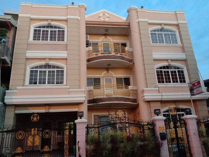 Unknown 1, Chelsie Guest House and Car Rental, Laoag City