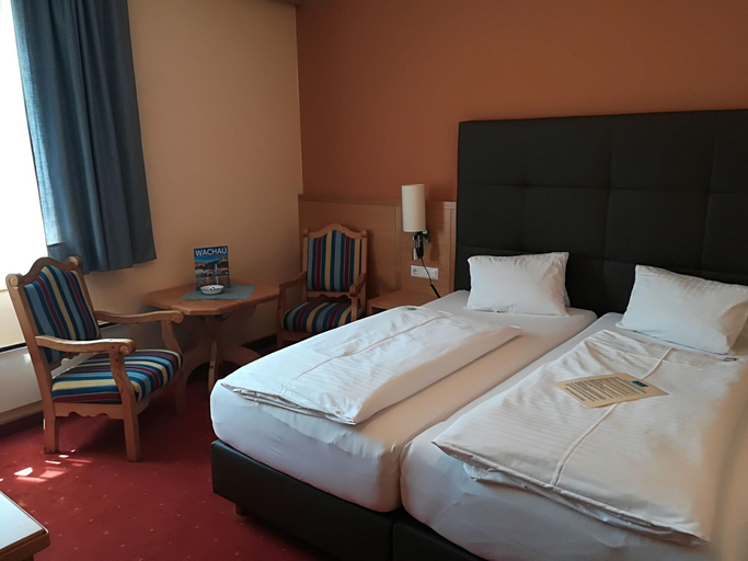 Bedroom 2, Donauhof, Melk