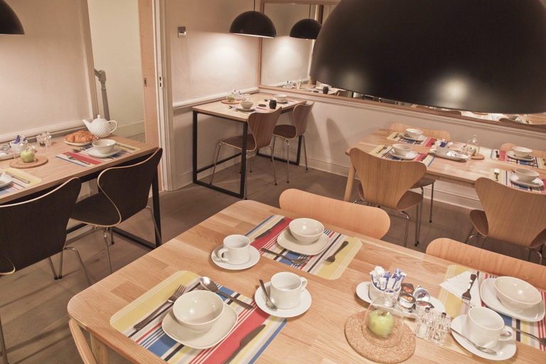 Food & Drinks 5, Griffin House, London