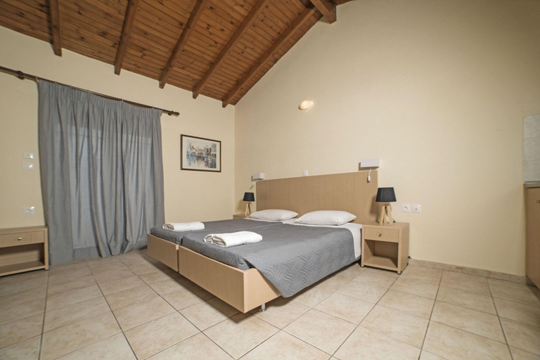 Bedroom 5, Trabukos Beach Complex, Ionian Islands