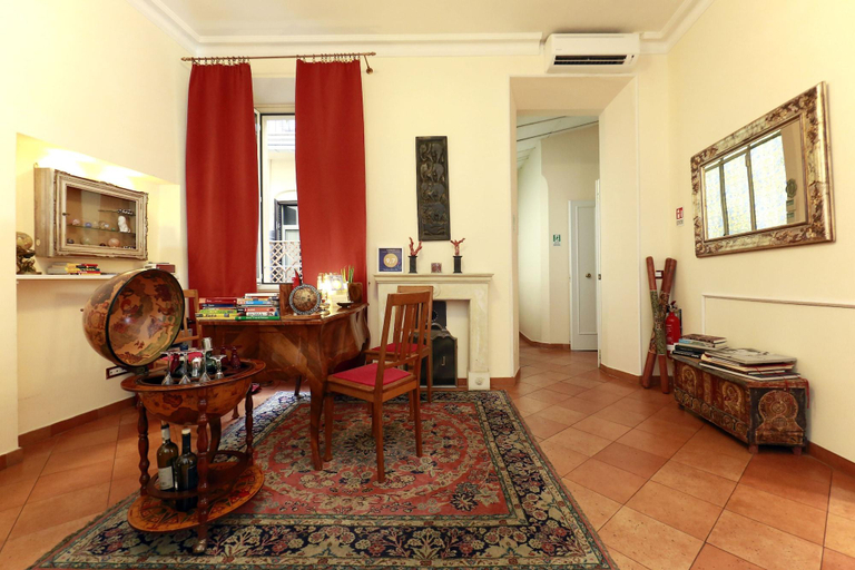 Public Area 3, Residenza Gens Julia, Roma