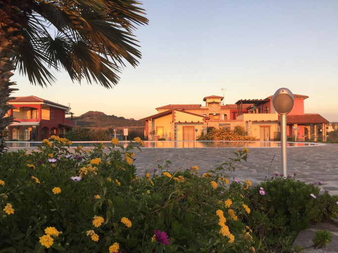 Exterior & Views 2, Hotel Sa Cheya Relais, Sassari