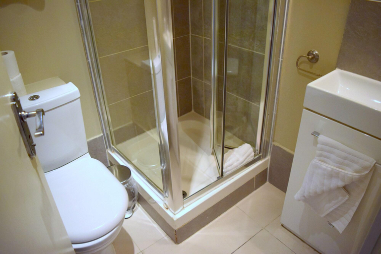 Bathroom 4, Griffin House, London