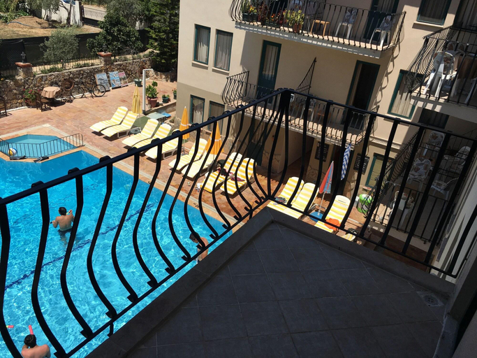 Bedroom 3, Poppy Apart Hotel, Fethiye