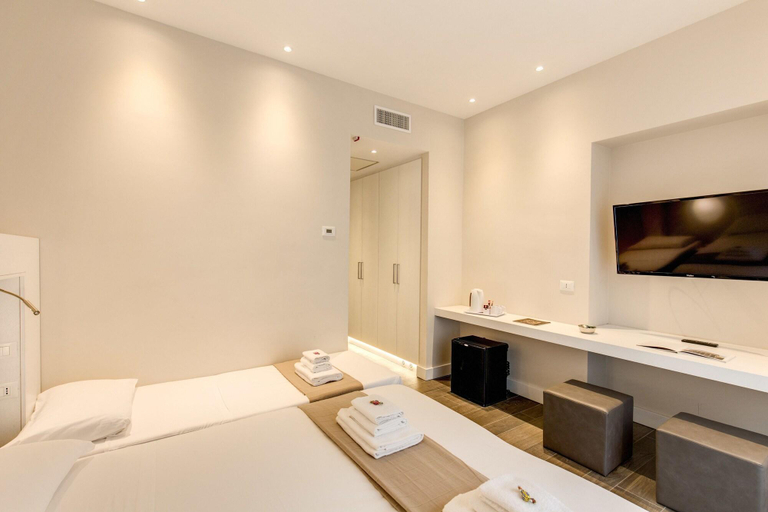 Others 5, Ecce Roma Suites, Rome