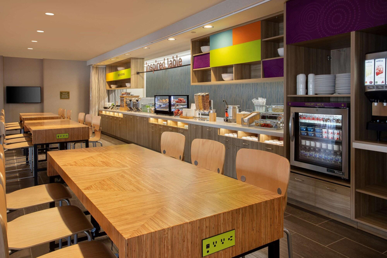 Food & Drinks 5, Home2 Suites by Hilton Lewes Rehoboth Beach, Sussex