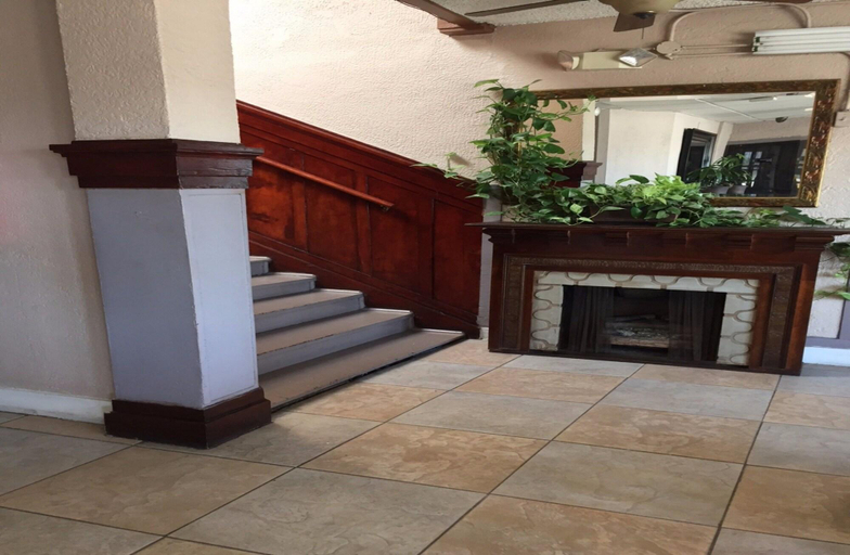 Others 5, Monterey Inn Hotel, Los Angeles