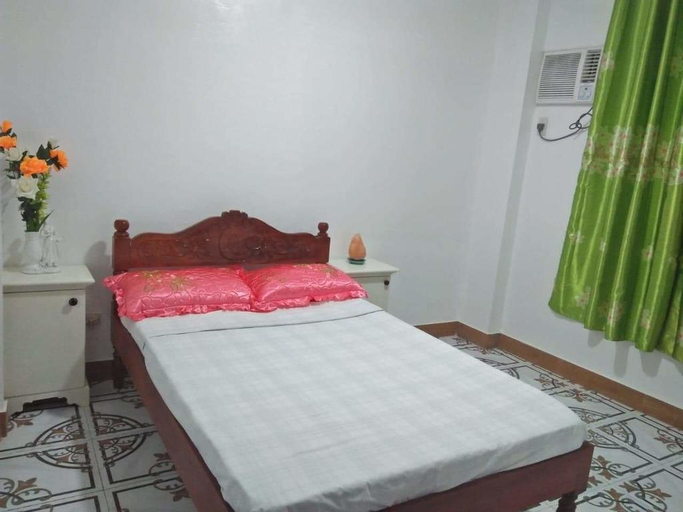 Unknown 5, Chelsie Guest House and Car Rental, Laoag City