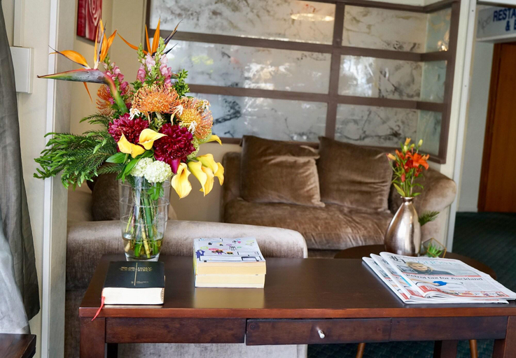 Public Area 2, Alpers Lodge, Waitakere
