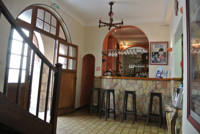 Public Area 3, Castel Mistral, Alpes-Maritimes