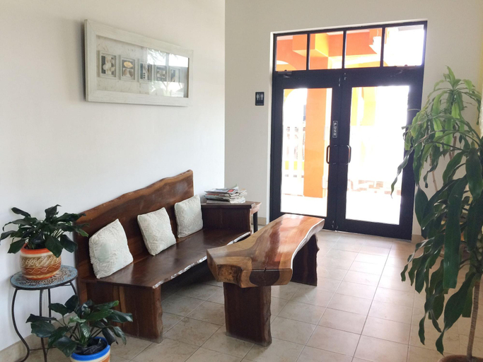 Public Area 2, Easy Inn
