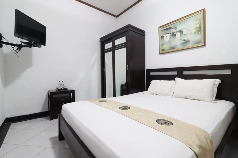 Bedroom 5, Dinnar Homestay Gayungan Mitra RedDoorz, Surabaya