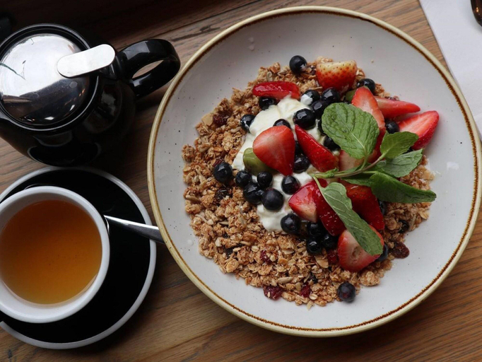 Food & Drinks, Quest Doncaster, Manningham - West