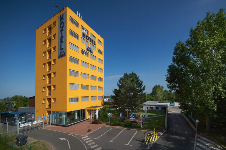 Exterior & Views 2, Hotel Aura, Praha 8