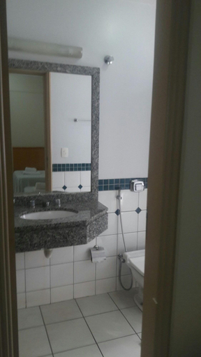 Bathroom 4, Honorato Plaza Hotel, Rio Verde