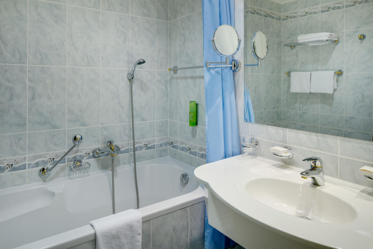 Bathroom 4, Ensana Hotel Pacifik, Cheb