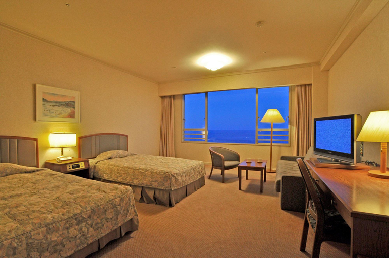 Bedroom 3, Hotel New Akao Royal Wing, Atami