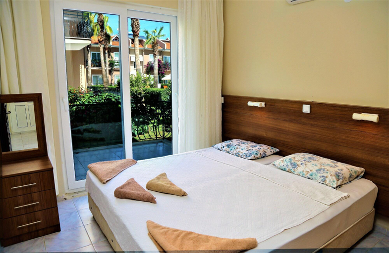 Bedroom 3, Villa Dolunay Apart Hotel, Ortaca