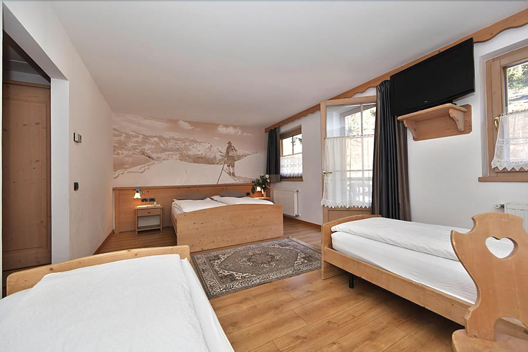 Bedroom 3, Villa di Bosco, Trento