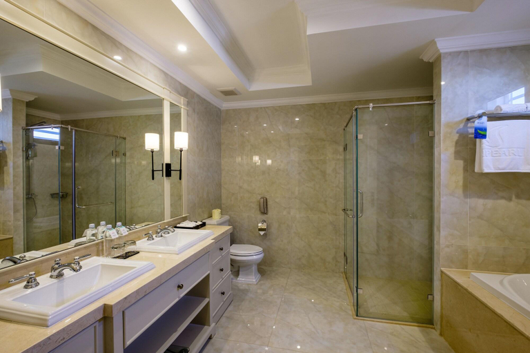 Bathroom, Danang Marriott Resort & Spa Non Nuoc Beach Villas, Da Nang