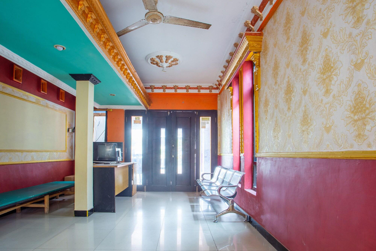 Public Area 5, Spot On 2473 Buana Jaya Guest House, Cilacap