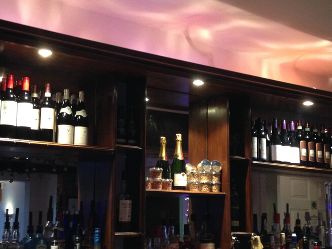Food & Drinks, Marsh Farm Hotel, Wiltshire