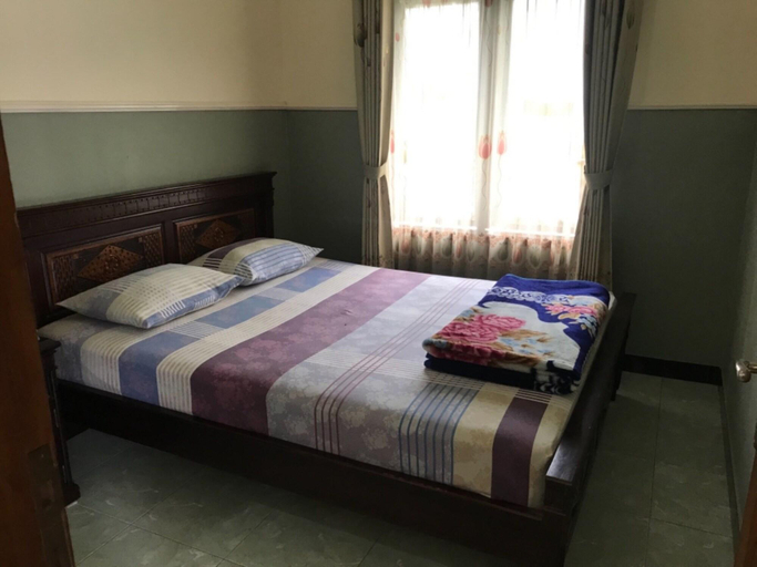 Bedroom 2, Villa Pramudya, Malang