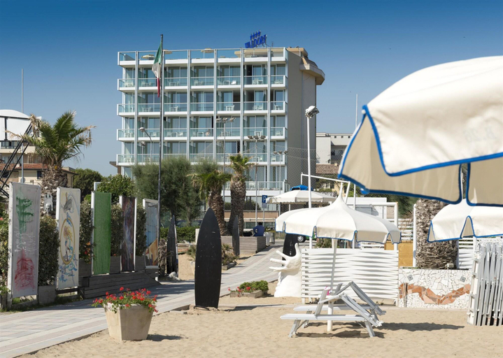 Exterior & Views 2, Waldorf, Rimini