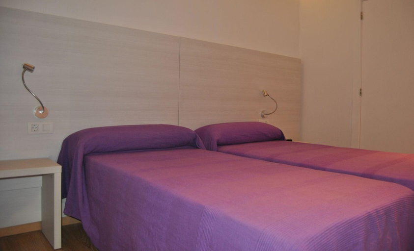 Bedroom 2, Hostal Fina, Barcelona