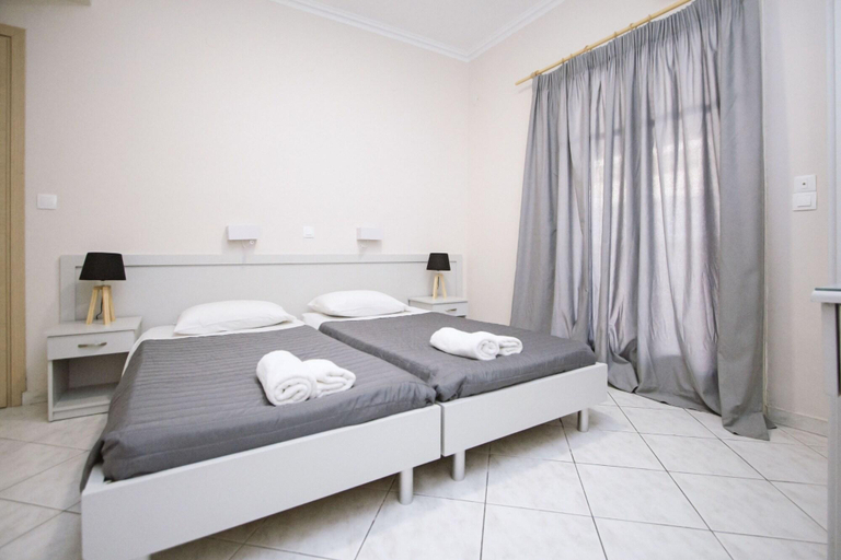 Bedroom 4, Trabukos Beach Complex, Ionian Islands