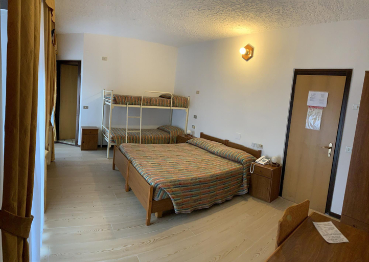 Bedroom 3, San Camillo, Trento