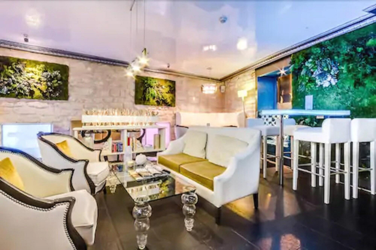 Public Area 3, Hôtel Eiffel Trocadéro, Paris