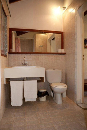 Bathroom 5, Hotel Le Rotabas, Sainte-Anne