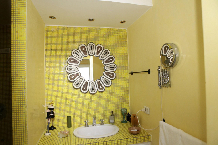 Bathroom 3, Casa Bormioli, Napoli