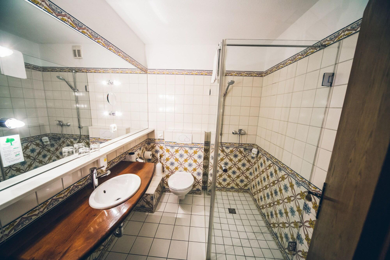 Bathroom 4, Eichenhof Antik-Hotel, Lippe