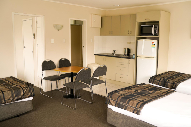 Bedroom 3, Alpers Lodge, Waitakere