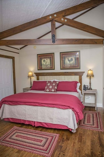 Brook Trout Inn, Transylvania