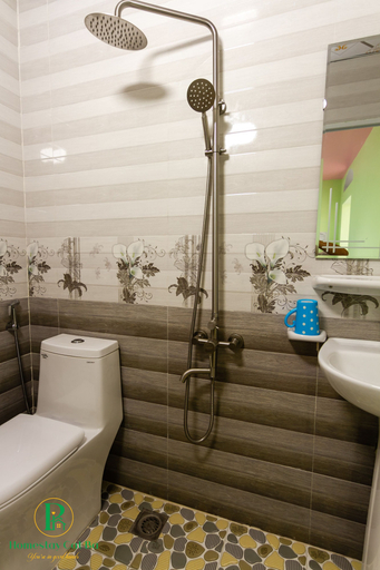 Bathroom 5, Pi's Homestay Cat Ba, Cát Hải