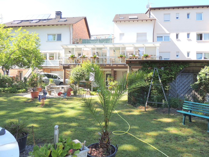 Hotel Garni 4U, Kaiserslautern