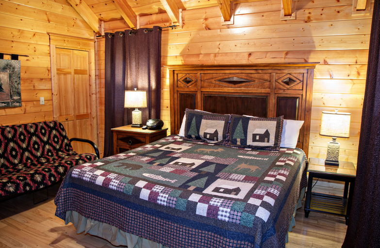 Bedroom 3, Million Dollar View - Four Bedroom Cabin, Sevier