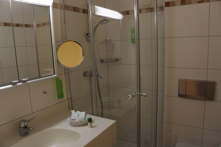 Bedroom 4, Bio- und Wellnesshotel Alpenblick, Waldshut