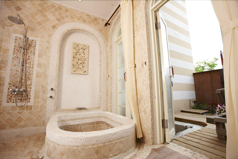 Bathroom 4, Ken-Ting My Chateau Hotel, Pingtung
